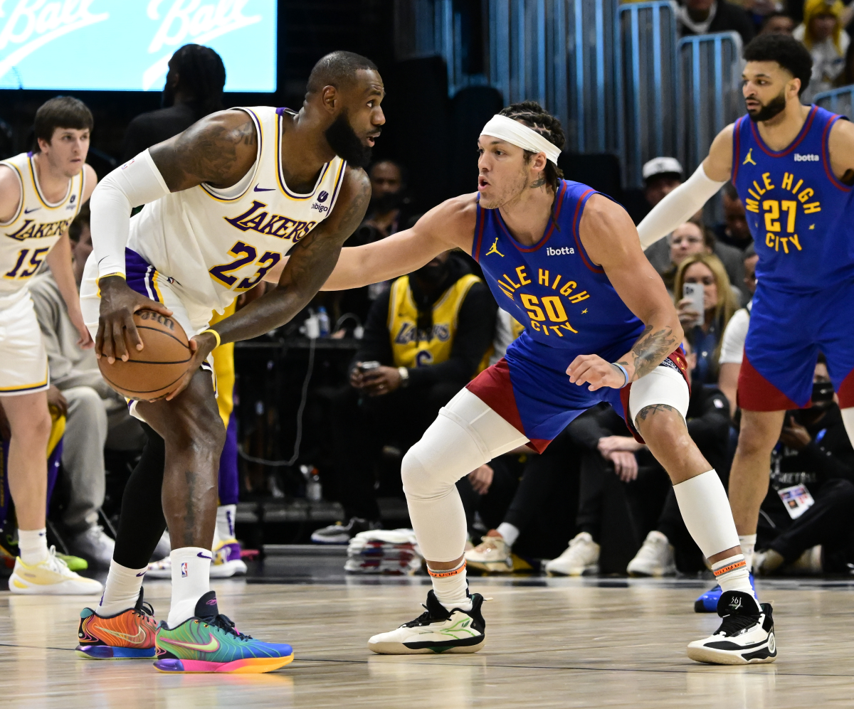 詹姆斯连续五场比赛得分超过挺进下一轮,DWG挑战极限!